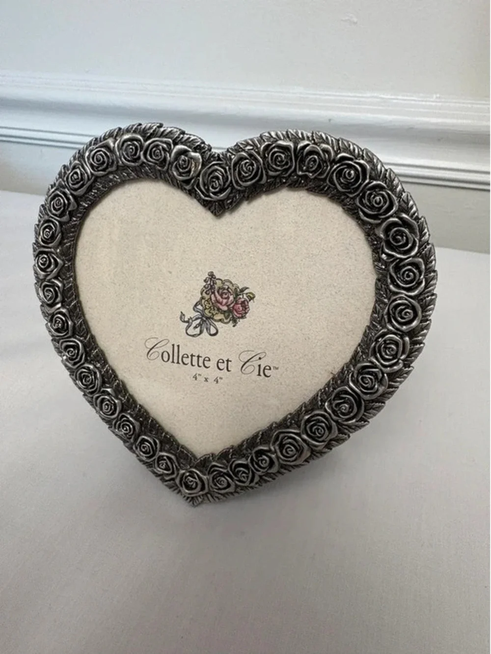 N/A romantic collette